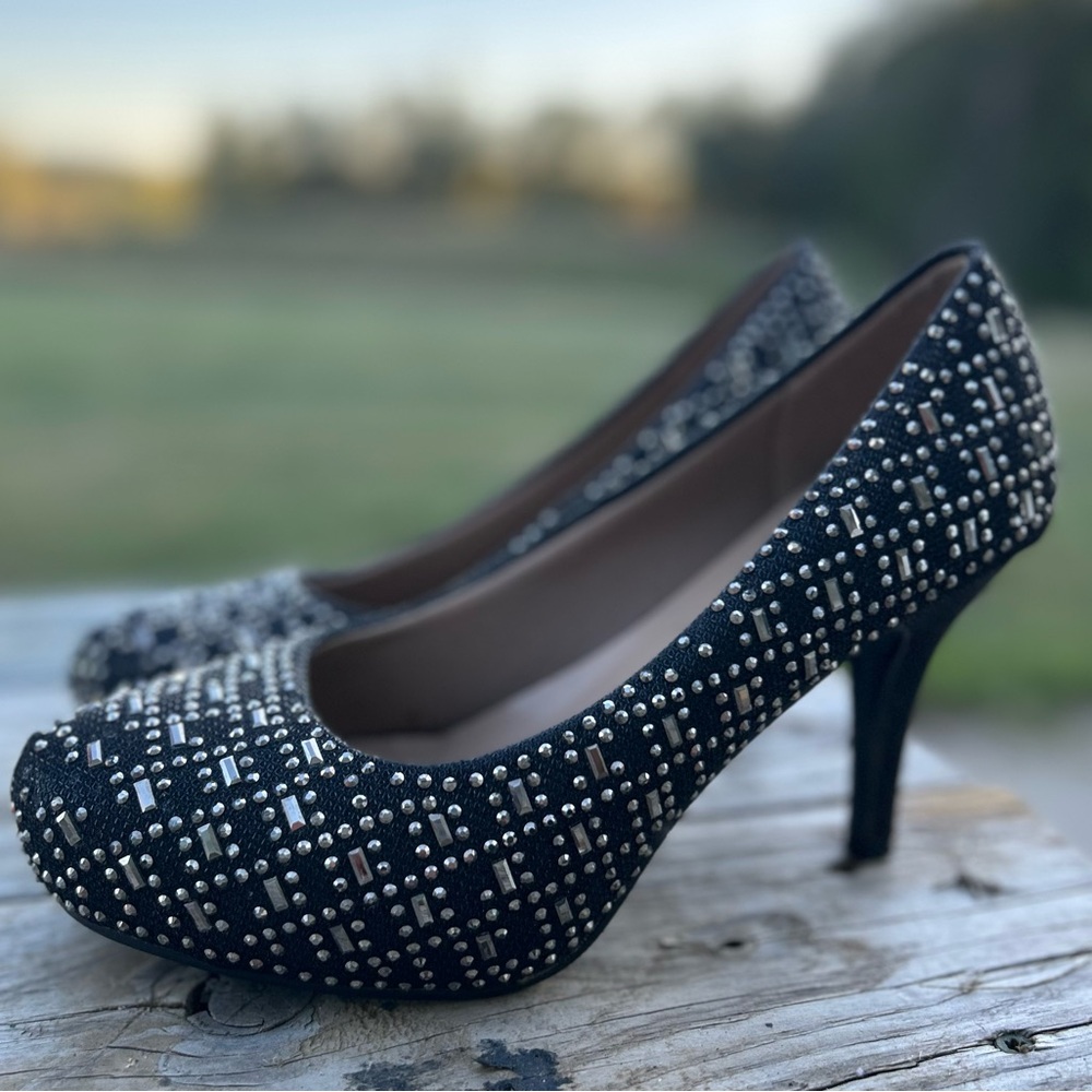 Delicacy heels sz8.5